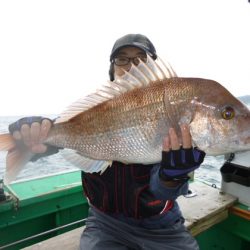 真祐丸 （しんゆうまる） 釣果