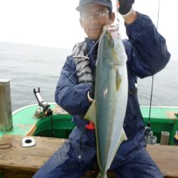 真祐丸 (しんゆうまる) 釣果