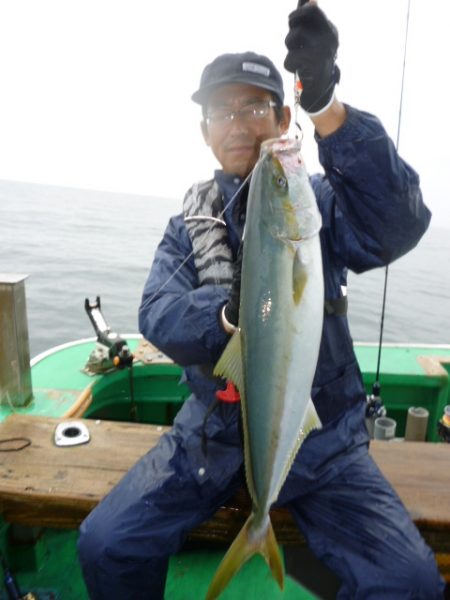 真祐丸 (しんゆうまる) 釣果