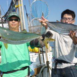 真祐丸 （しんゆうまる） 釣果