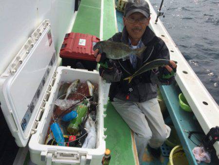 丸万釣船 釣果