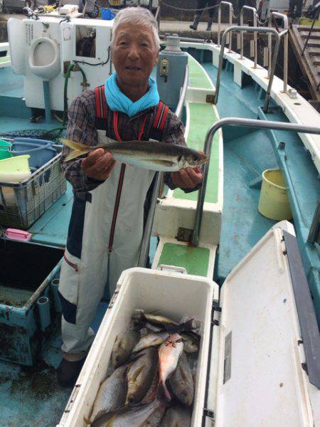 丸万釣船 釣果