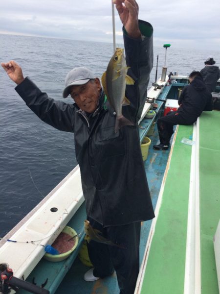 丸万釣船 釣果