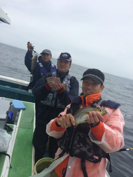 丸万釣船 釣果