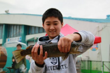 としまえんフィッシングエリア 釣果