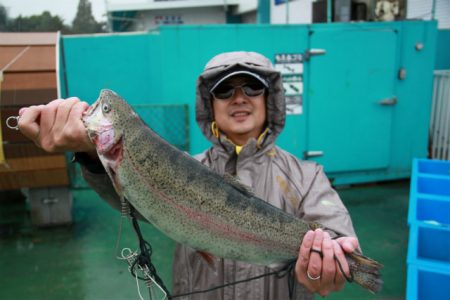 としまえんフィッシングエリア 釣果