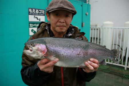 としまえんフィッシングエリア 釣果