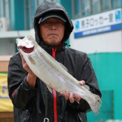 としまえんフィッシングエリア 釣果