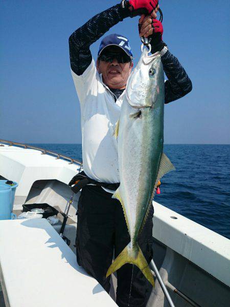 エンペラー 釣果