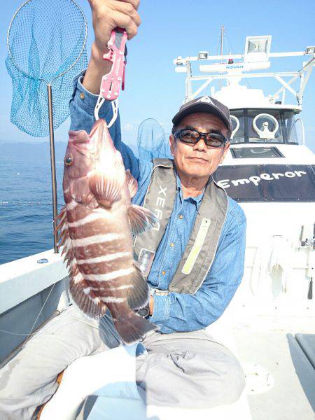 エンペラー 釣果