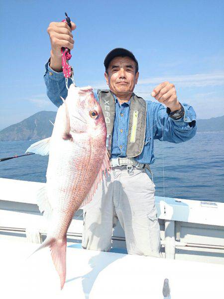 エンペラー 釣果