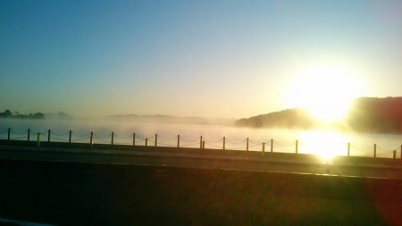 天気はいいのに海は･・･・！