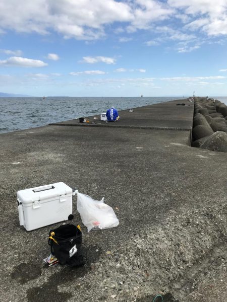 津田沖一文字でヒラメとマアジ釣れました。