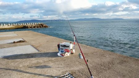 東二見白灯台波止で初のキス狙い