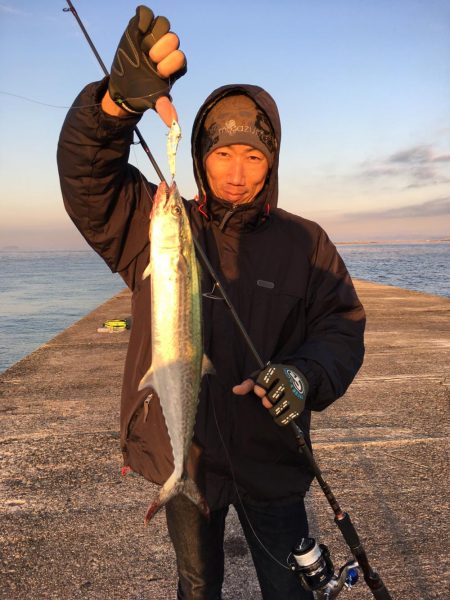 新島赤灯台の夕まずめも朝まずめ♪