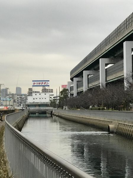 小潮〜＿ﾉ乙(､ﾝ､)_