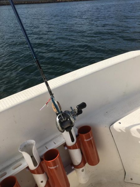 ボートでユラユラ太刀魚狙い