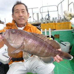 真祐丸 (しんゆうまる) 釣果