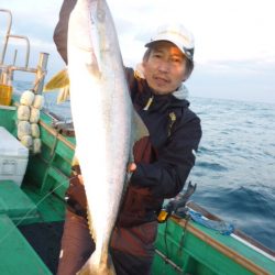 真祐丸 （しんゆうまる） 釣果