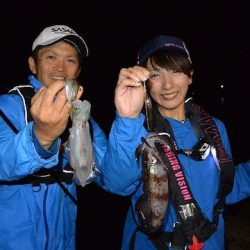 アオリイカのアタリ連発！キーワードは「群れからはぐれた小魚」を演出すること【角田裕介氏連載記事浮きアオリイカ釣り 第13弾】