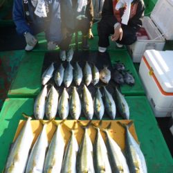 真祐丸 （しんゆうまる） 釣果