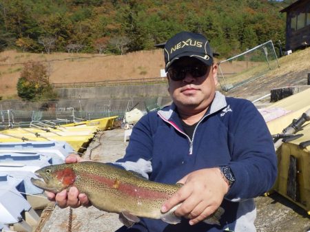 フィッシングレイクたかみや 釣果