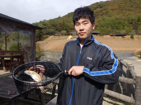 フィッシングレイクたかみや 釣果