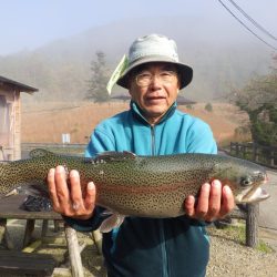 フィッシングレイクたかみや 釣果