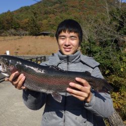 フィッシングレイクたかみや 釣果