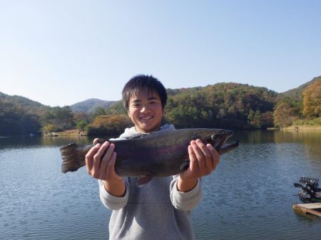 フィッシングレイクたかみや 釣果