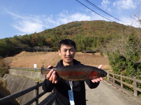 フィッシングレイクたかみや 釣果