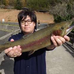 フィッシングレイクたかみや 釣果