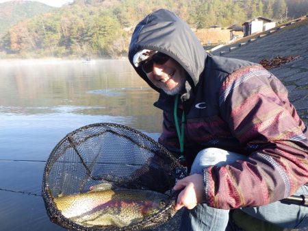 フィッシングレイクたかみや 釣果