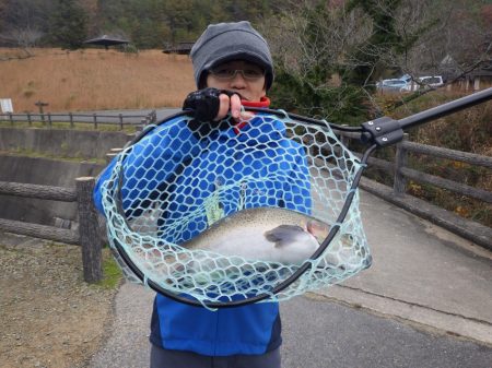 フィッシングレイクたかみや 釣果