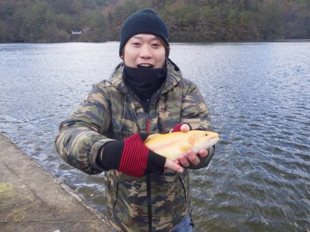 フィッシングレイクたかみや 釣果