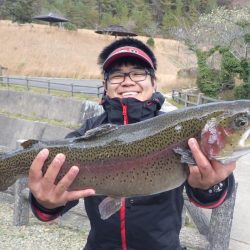 フィッシングレイクたかみや 釣果