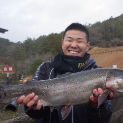 フィッシングレイクたかみや 釣果