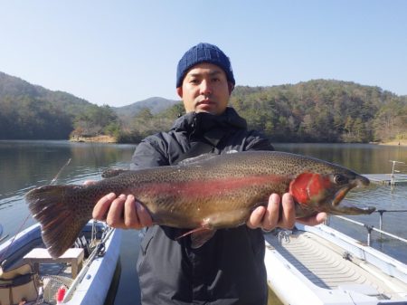 フィッシングレイクたかみや 釣果