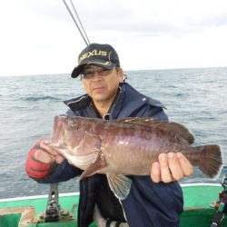 真祐丸 (しんゆうまる) 釣果