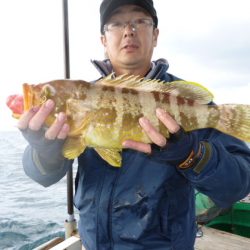 真祐丸 (しんゆうまる) 釣果