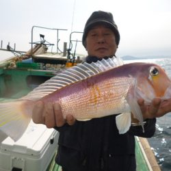 真祐丸 （しんゆうまる） 釣果