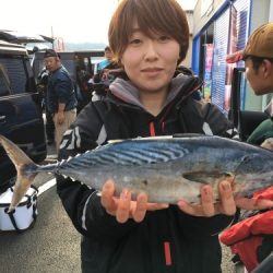 鵜来島家本渡船 釣果