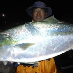 初栄丸 釣果