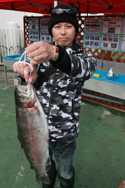 としまえんフィッシングエリア 釣果