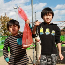 としまえんフィッシングエリア 釣果