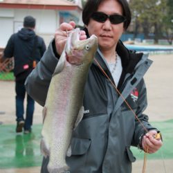 としまえんフィッシングエリア 釣果