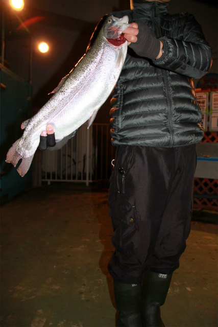 としまえんフィッシングエリア 釣果