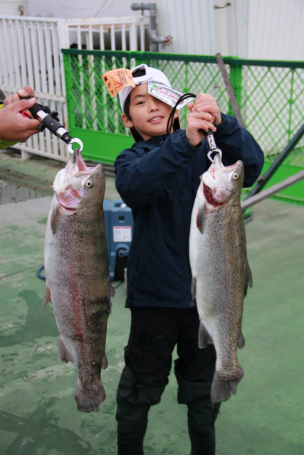 としまえんフィッシングエリア 釣果