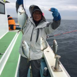 丸万釣船 釣果