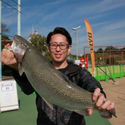 としまえんフィッシングエリア 釣果